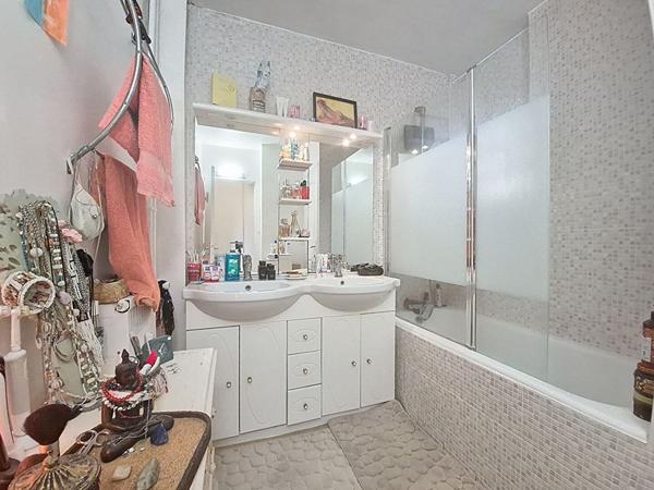 Appartement Orange 3 pièce(s) 60 m2