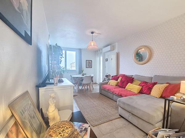 Appartement Orange 3 pièce(s) 60 m2
