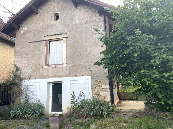 MAISON DE CARACTÈRE À RÉNOVER À SEMONDANS ?