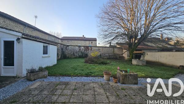 Maison à vendre 6 pièces 167 m² Mansle-les-Fontaines