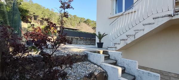 Maison avec dépendance – 140 m² – Terrain clos 1000 m² Bagnols-sur-Cèze (30200)