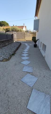 Maison avec dépendance – 140 m² – Terrain clos 1000 m² Bagnols-sur-Cèze (30200)