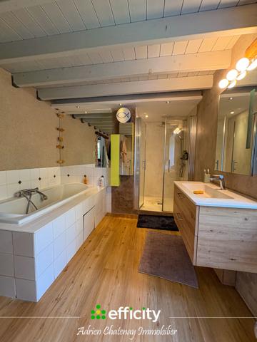 Maison
         7 pièces
        - 219 m² 445 480 € *
