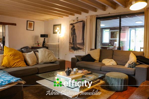 Maison
         7 pièces
        - 219 m² 445 480 € *