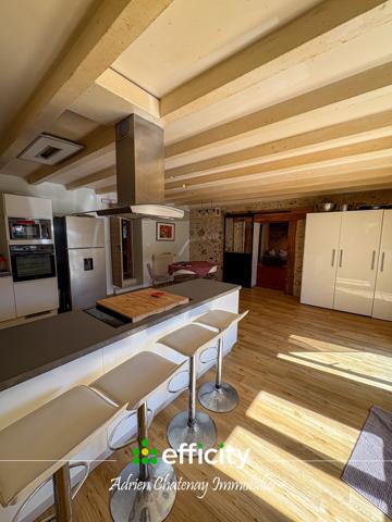 Maison
         7 pièces
        - 219 m² 445 480 € *