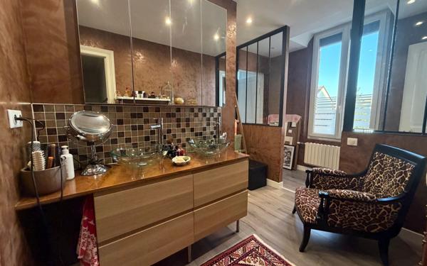 Maison à vendre    5 pièces •  Épernay