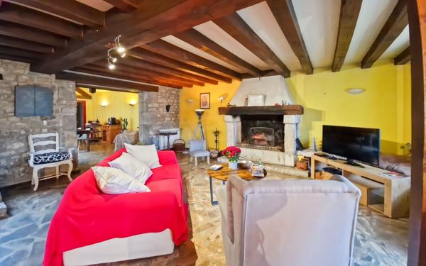 Maison à vendre    4 pièces •  Prasville