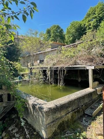 🏡 L’Authenticité de la Pierre & 3 200 m² de Liberté – À 10 min de Saint-Vallier