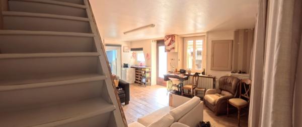 🏡 L’Authenticité de la Pierre & 3 200 m² de Liberté – À 10 min de Saint-Vallier