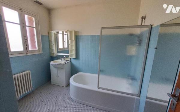 CARHAIX - MAISON 5 PIECES