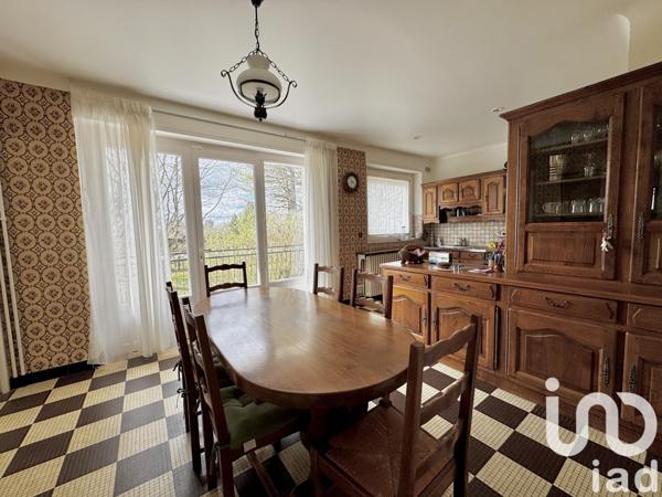 Maison traditionnelle 6 pièces de 150 m² à Saints-Geosmes (52200)