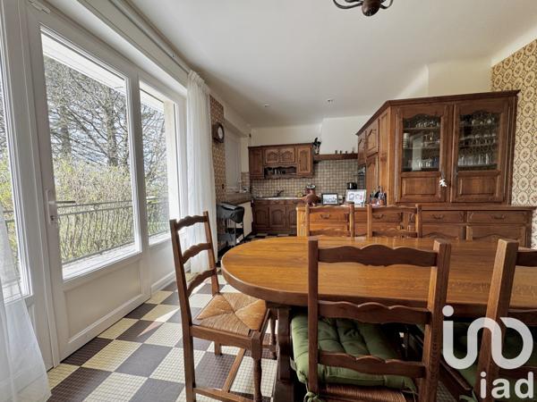 Maison traditionnelle 6 pièces de 150 m² à Saints-Geosmes (52200)