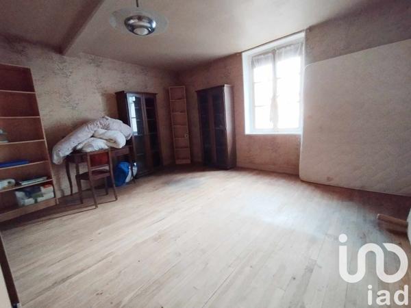 Maison de ville 4 pièces de 94 m² à Mozac (63200)