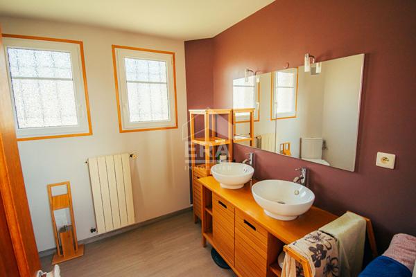 Villa t4  + Piscine en Provence 04160 secteur VAL DE DURANCE