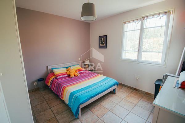 Villa t4  + Piscine en Provence 04160 secteur VAL DE DURANCE