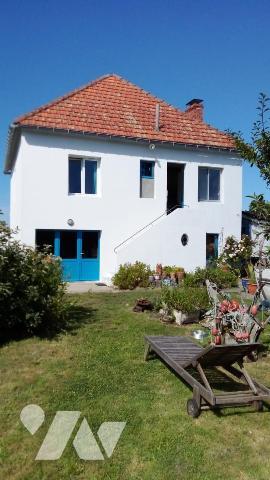 Maison 1954 composée de deux logements sur un terrain de 990 m²