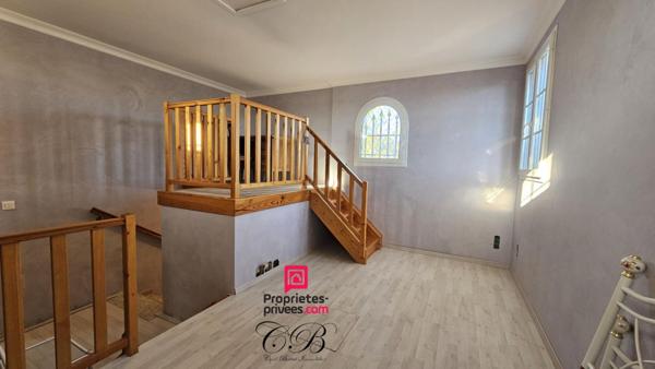 Rousson ? Maison 4 faces 155 m² + studio ? Terrain  1700 m² piscinable, garages, terrasse