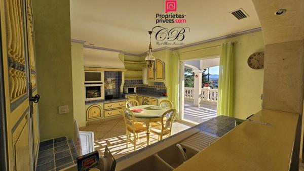 Rousson ? Maison 4 faces 155 m² + studio ? Terrain  1700 m² piscinable, garages, terrasse