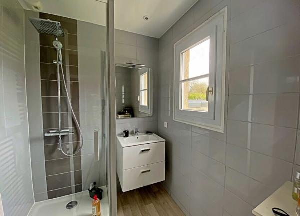 Maison à vendre    8 pièces • 160 m2 Mantes-la-Ville