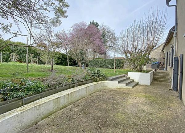 Maison à vendre    8 pièces • 160 m2 Mantes-la-Ville