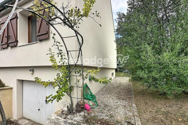 Maison à vendre 4 pièces de 103,02 m² à Osny