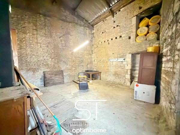 Maison en pierre de 156 m² avec piscine chauffée – Charme et sérénité à ERNES (14270)