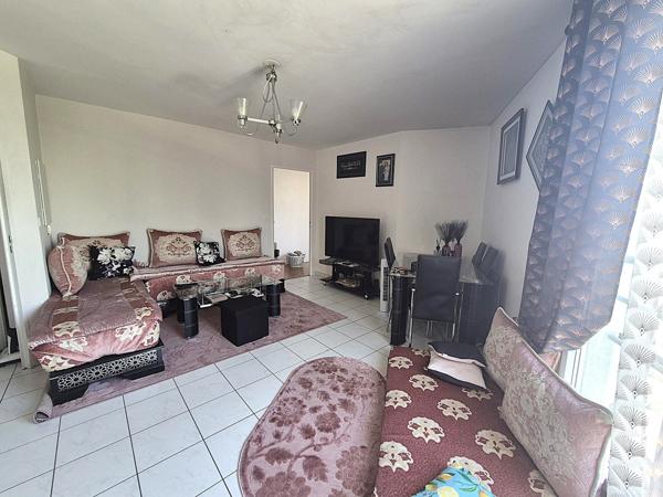 MONTLHERY Centre Ville