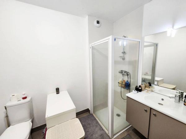 Appartement 2 pièces avec loggia et parking – Villenave-d’Ornon