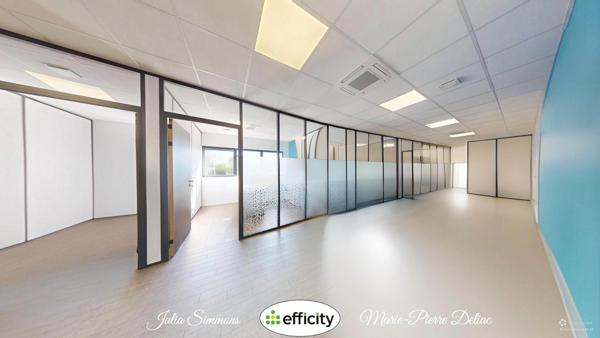 Bureau
         10 pièces
        - 440 m² 1 170 000 € *