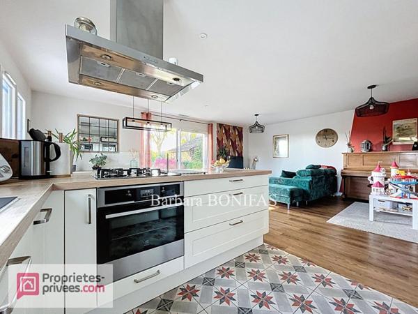 Maison  plain pied 5 pièces 121 m2