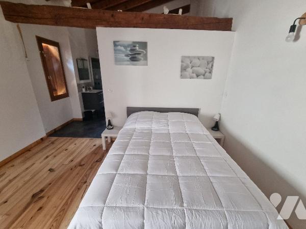 A VENDRE CAZERES  à LE PLAN  petit immeuble de 2 appartements