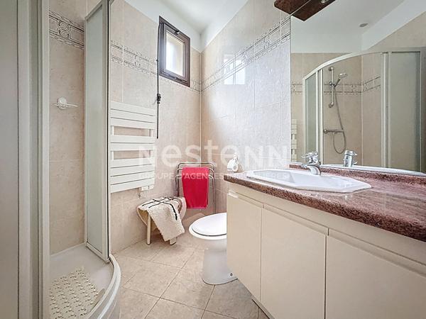 À Fontenay-aux-Roses Maison d'exception de 305 m² sur 770 m² de terrain indépendant