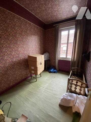 Maison de ville 4 chambres jardin et garage.