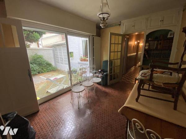 Maison de ville 4 chambres jardin et garage.