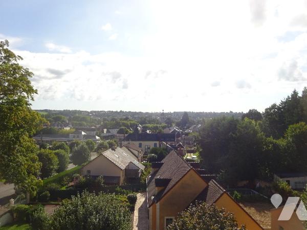 APPARTEMENT F3 A RENOVER A VENDRE A NOGENT LE ROTROU