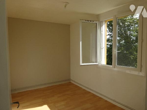 APPARTEMENT F3 A RENOVER A VENDRE A NOGENT LE ROTROU