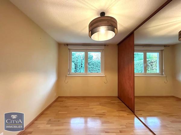 Appartement à louer 4 pièces 104.89m²