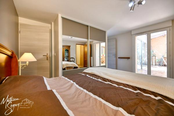 THURINS - Grande propriété P8 verdoyante