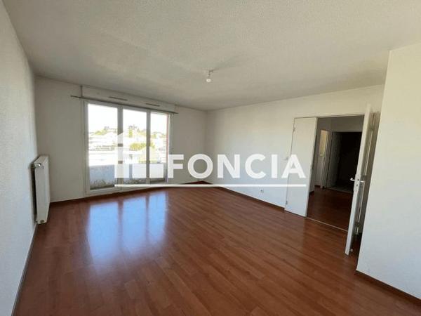 Location Appartement 2 pièces 49.22 m² - 24 RUE DES COTONNADES Pfastatt 68120