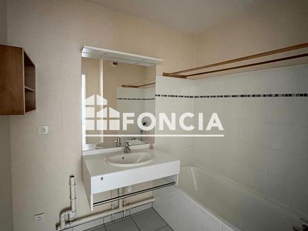 Location Appartement 2 pièces 49.22 m² - 24 RUE DES COTONNADES Pfastatt 68120