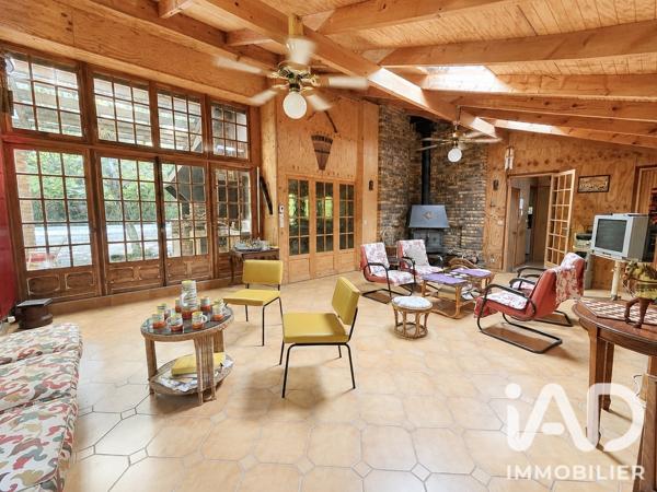 Maison à vendre 6 pièces 138 m² Saint-Fargeau-Ponthierry