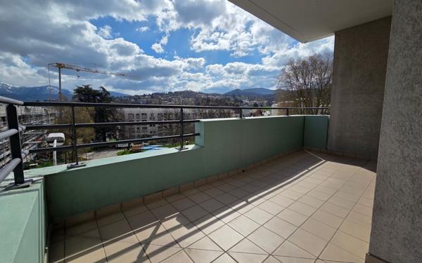 Appartement à vendre    3 pièces • 60,15 m2 Chambéry