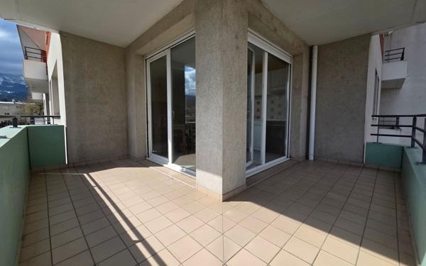 Appartement à vendre    3 pièces • 60,15 m2 Chambéry