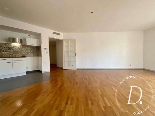 Superbe 2 pièces de 52m2 avec ascenseur et parking