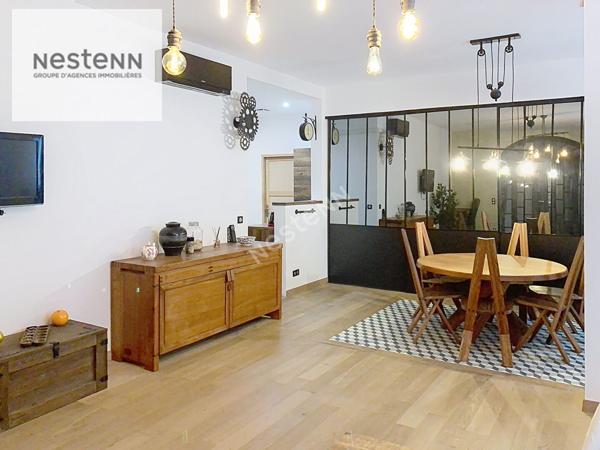 À vendre : Appartement de 113 M²² à Toulon, Champ de Mars avec chambre de bonne et cave