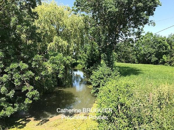 Belle Maison Charentaise 198 m2 6 chambres au coeur du Marais Poitevin