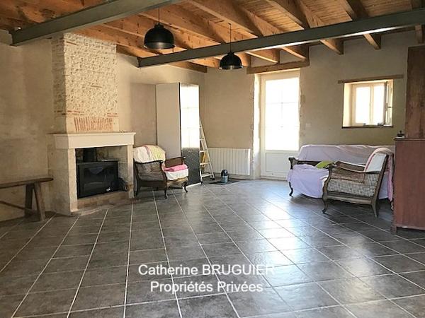 Belle Maison Charentaise 198 m2 6 chambres au coeur du Marais Poitevin