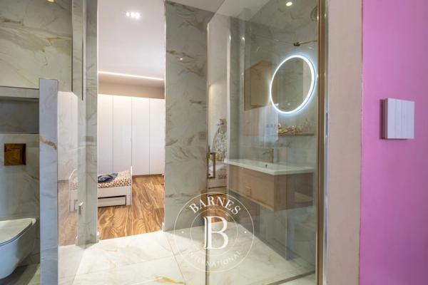 Villeurbanne, Maison 8 Chambres -  381 m² à vendre