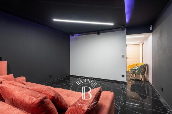 Villeurbanne, Maison 8 Chambres -  381 m² à vendre