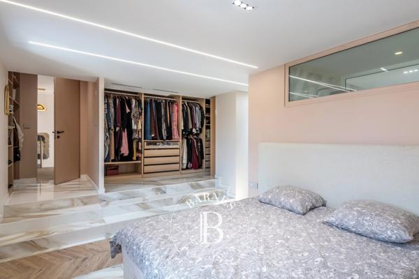Villeurbanne, Maison 8 Chambres -  381 m² à vendre